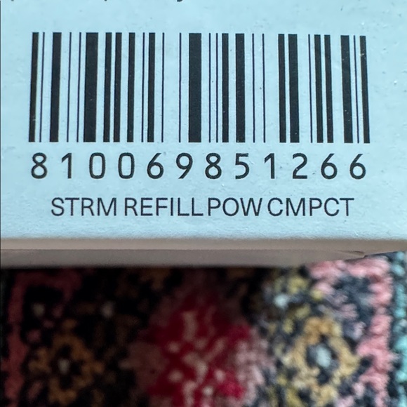 Besame Cosmetics Streamline Refillable Powder Compact - Picture 3 of 3